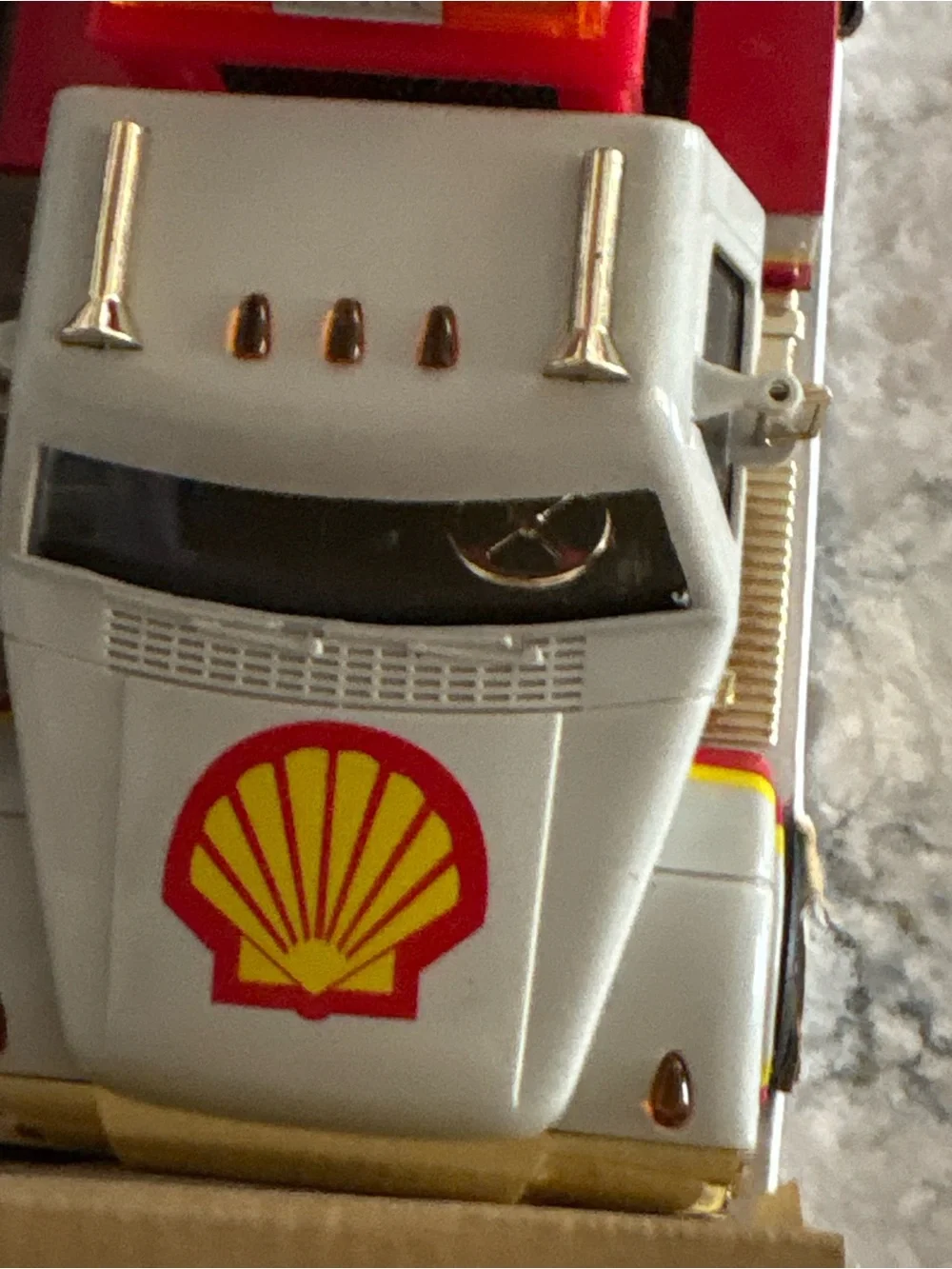 Shell Toy Tow Truck Vehicle W/ Lights & Sounds 1997 Hermann Marketing
